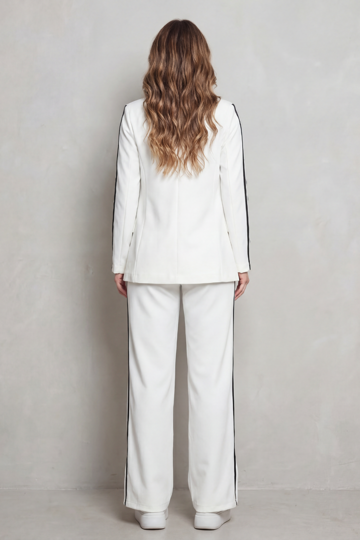 Ishie – Stripe detail – Sporty elegance set