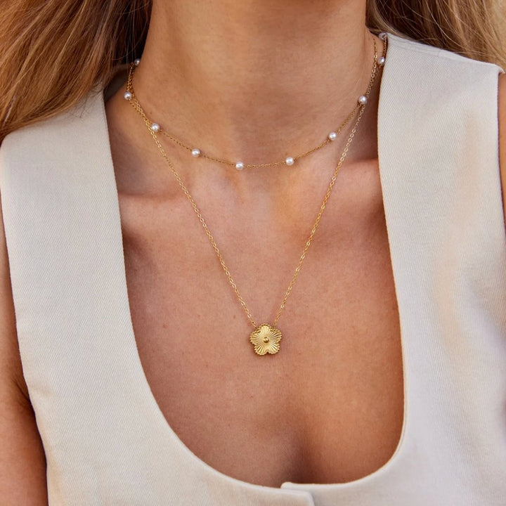 Nura Pearl Gold Necklace